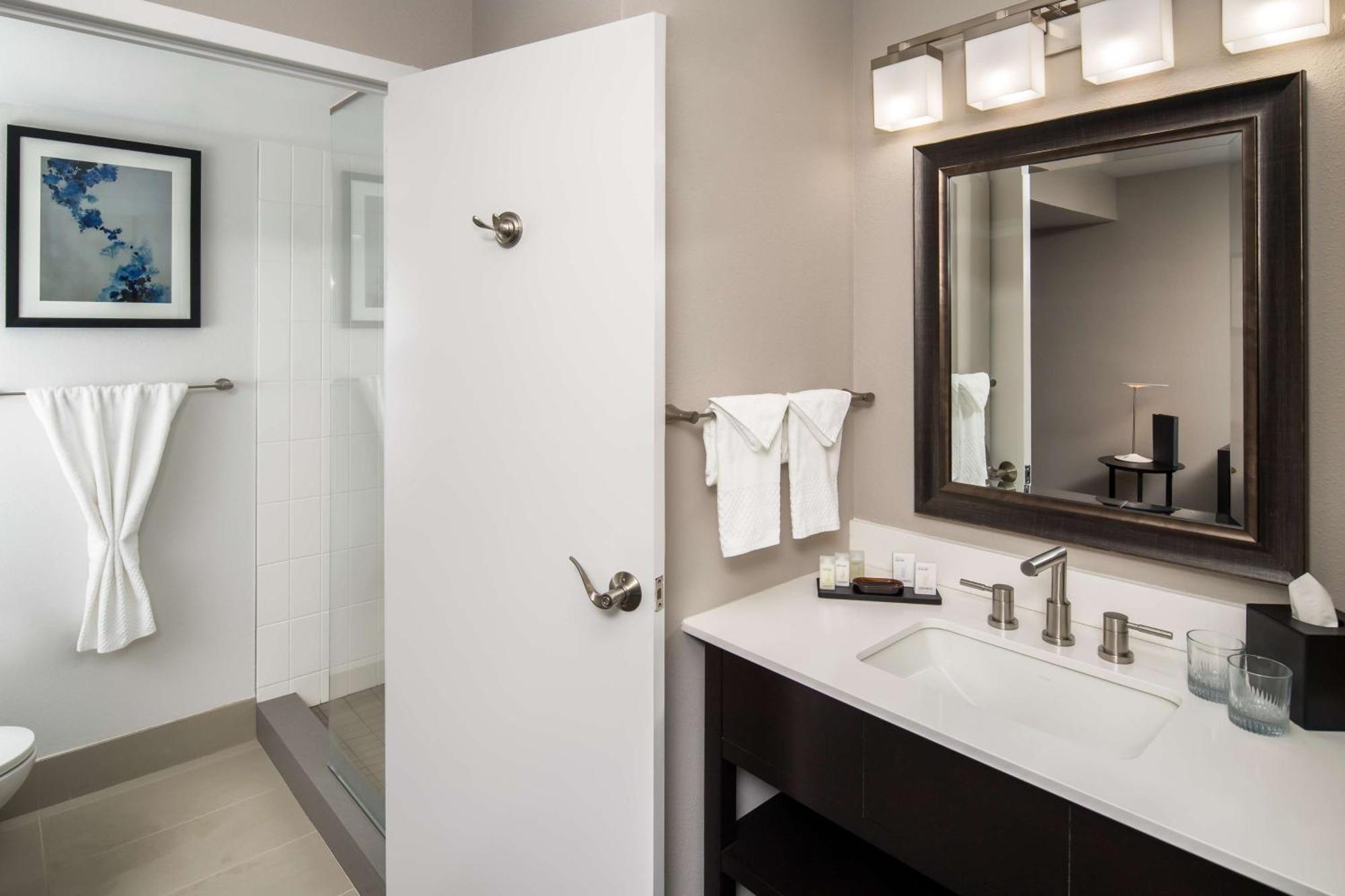 Embassy Suites By Hilton Seattle - Tacoma International Airport Tukwila Zewnętrze zdjęcie
